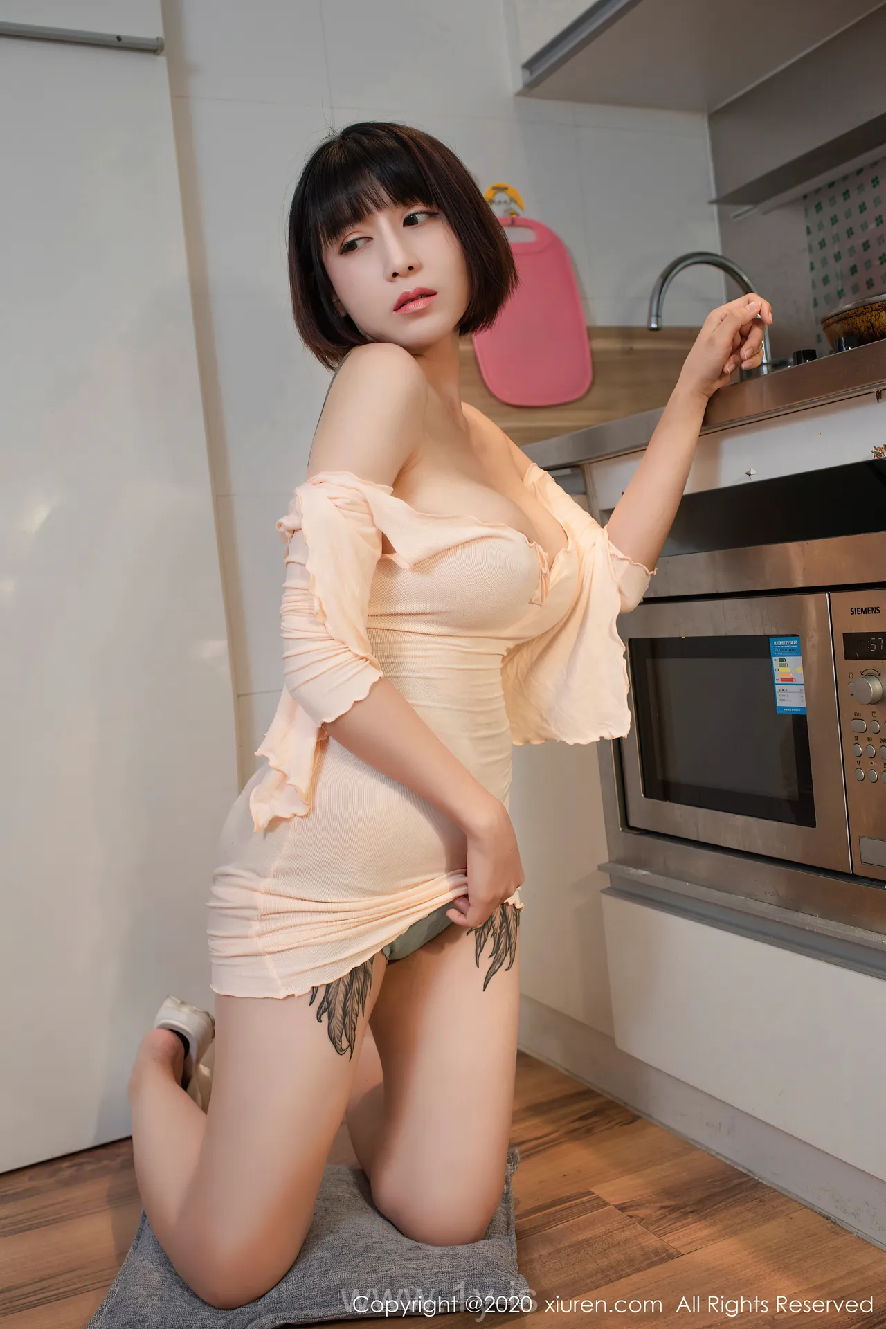 XIUREN(秀人网) NO.2318 Good-looking & Graceful Chinese Babe 安妮斯朵拉_Ann